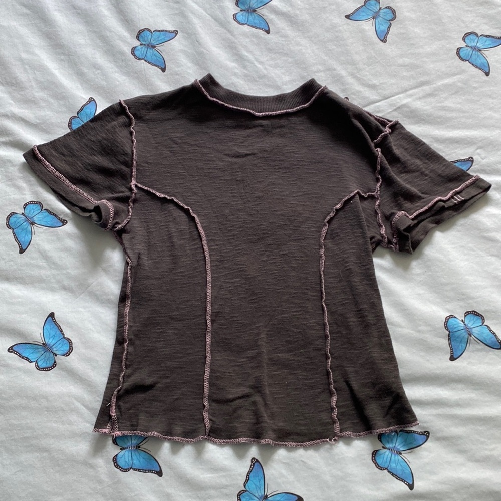 Grey exposed stitch T-shirt